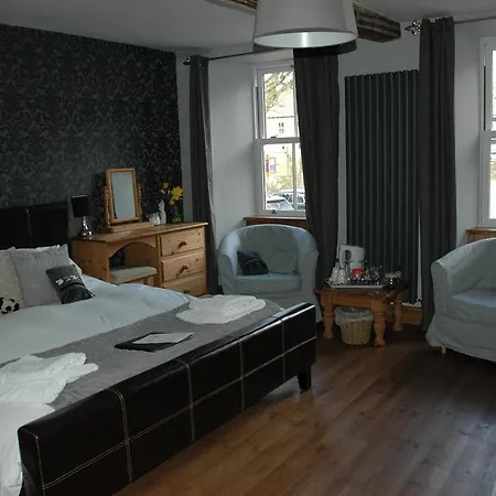 Holmedale Bed And Breakfast