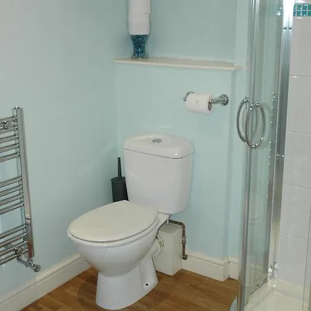 Holmedale Bed And Breakfast 4*